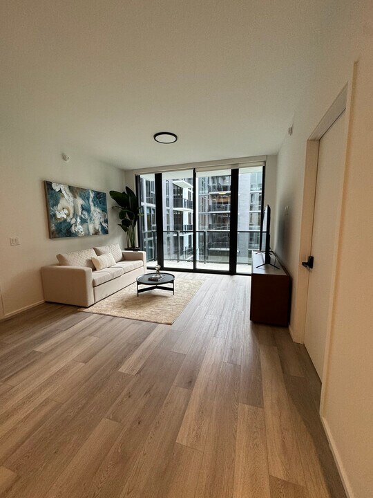 268 NW 31st St, Unit B1 in Miami, FL - Building Photo