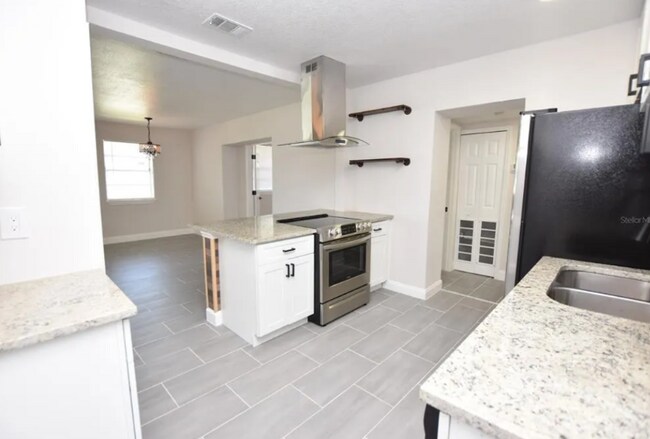 1216 E Parker St-Unit -Unit A in Lakeland, FL - Building Photo - Building Photo