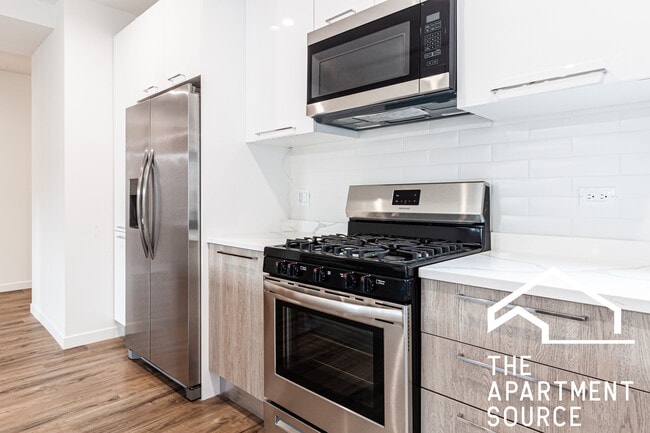property at 1426 W Jonquil Terrace