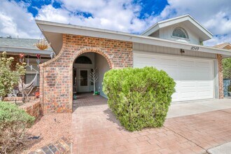 11549 James Grant Dr in El Paso, TX - Building Photo - Building Photo