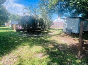 4 Highland Dr NW in Fort Walton Beach, FL - Building Photo - Building Photo