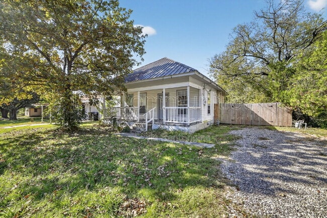 3916 2nd St in Greenville, TX - Building Photo - Building Photo