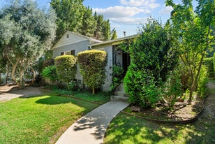 4242 Van Nuys Blvd in Sherman Oaks, CA - Building Photo