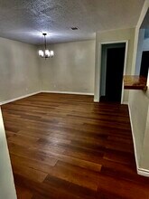 1314 Stacey St in Navasota, TX - Foto de edificio - Building Photo