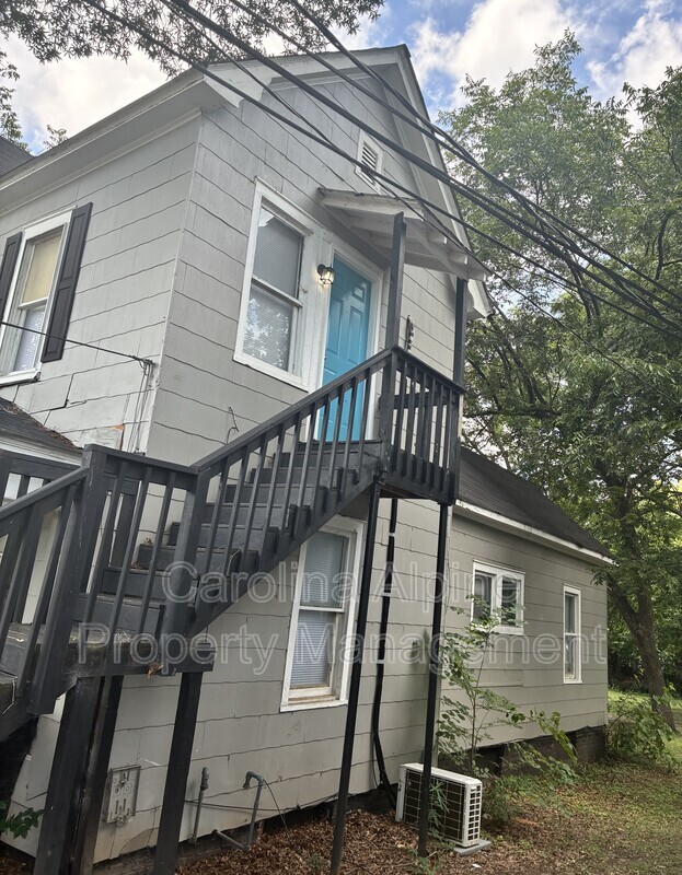1028 S Main St in Salisbury, NC - Building Photo - Building Photo