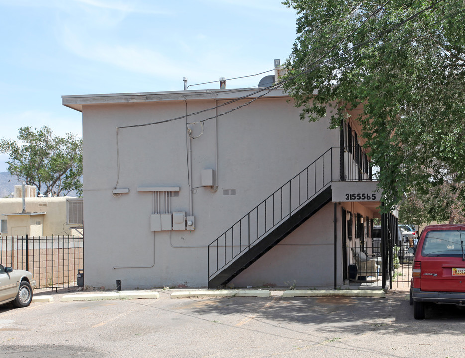 308 Dallas St NE in Albuquerque, NM - Building Photo