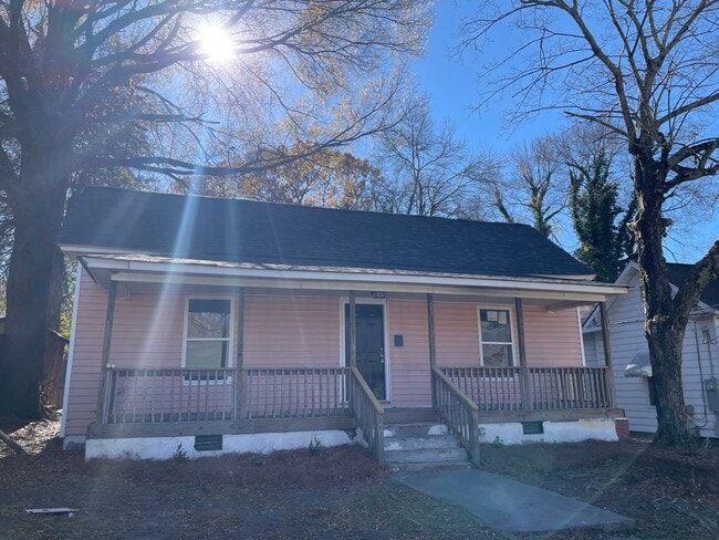 property at 628 Goldfloss St