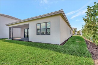 20606 Fair Oak Ln in Estero, FL - Building Photo - Building Photo