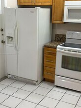 5790 Stirling Rd in Hollywood, FL - Building Photo - Building Photo