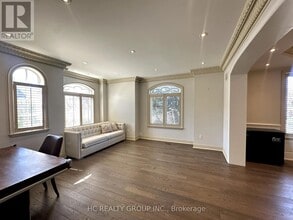 2 Sanibel Crescent in Vaughan, ON - Building Photo - Building Photo