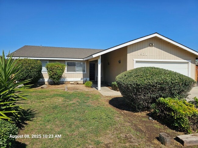 property at 1921 N Theodore Ct