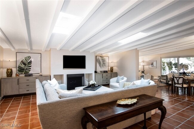 property at 359 2nd Ave N