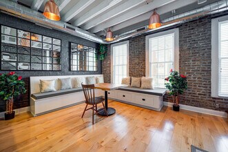 1519 W Superior St, Unit SI ID1255747P in Chicago, IL - Foto de edificio - Building Photo