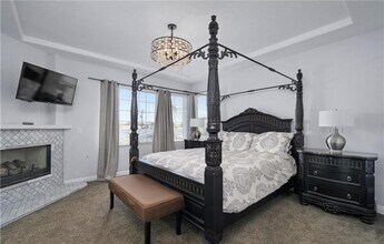 7805 Garfield Ave in Huntington Beach, CA - Foto de edificio - Building Photo