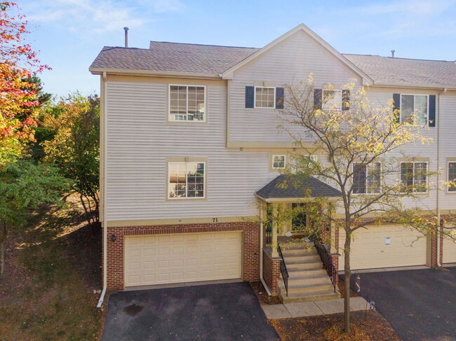 property at 71 Monarch Dr