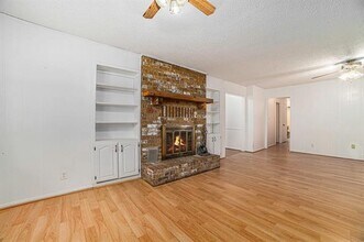 3407 Tipps Dr in Greenville, TX - Building Photo - Building Photo