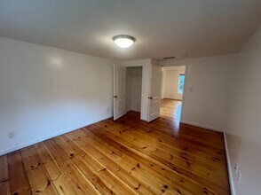 265 Dunstable Rd in Tyngsboro, MA - Building Photo - Building Photo