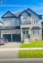 4 Flagg Ave in Brant, ON - Building Photo