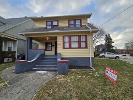 15218 Shiloh Rd in Cleveland, OH - Building Photo