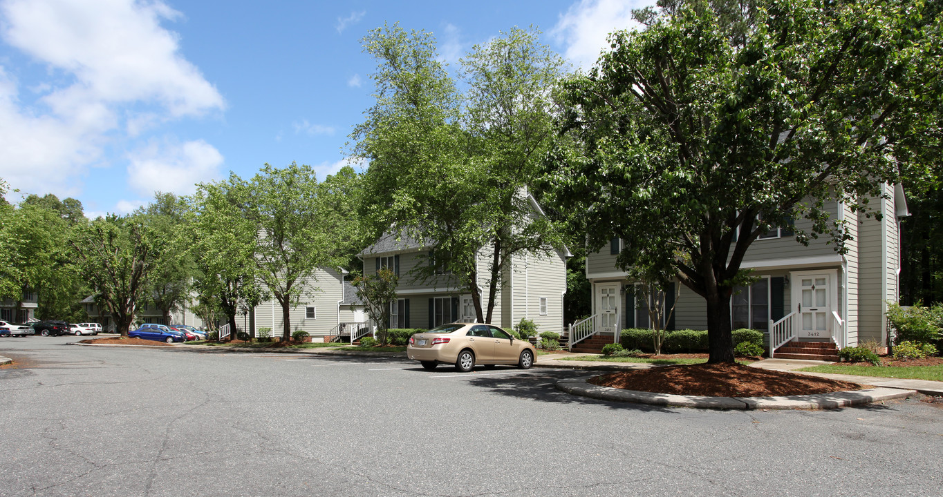 Hawk's Nest in Durham, NC - Building Photo