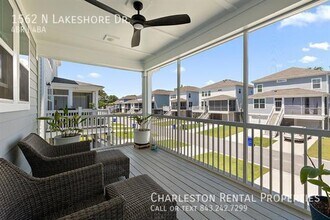 1562 N Lakeshore Dr in Mount Pleasant, SC - Building Photo - Building Photo
