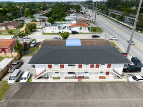 310 E 21st St in Hialeah, FL - Building Photo - Building Photo