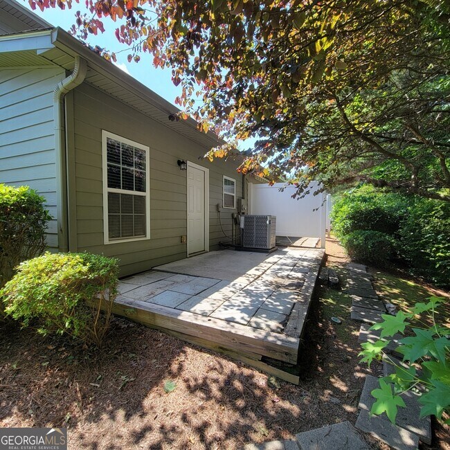 114 Lakeview Estates Dr in Eatonton, GA - Building Photo - Building Photo