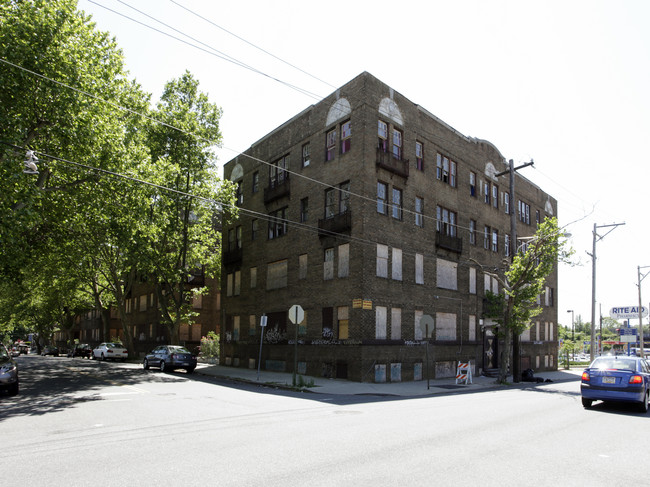 Lindley Court Apartments