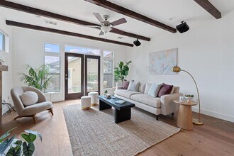 5412 Grover Ave in Austin, TX - Building Photo - Building Photo