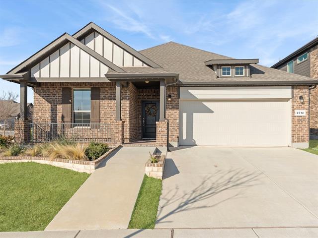 2012 13th St in Lantana, TX - Building Photo