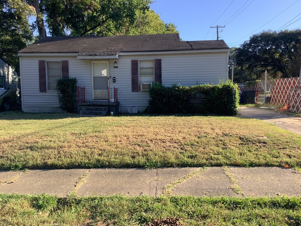 2855 Randolph St in Shreveport, LA - Building Photo