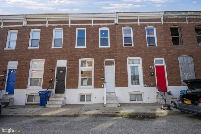 property at 818 N Rose St