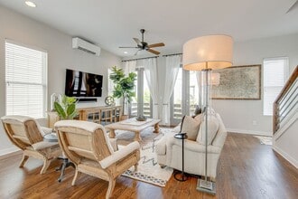 2015 Eastland Ave in Nashville, TN - Building Photo - Building Photo