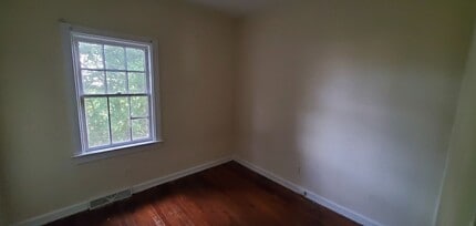 1500 Maple St in Greensboro, NC - Building Photo - Building Photo