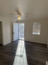 230 N Inez St in Hemet, CA - Building Photo - Building Photo
