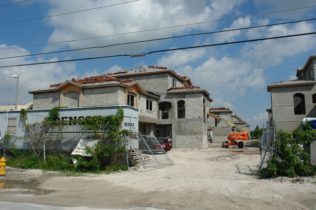 Park Plaza in Miami, FL - Building Photo - Building Photo