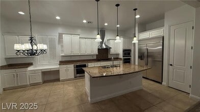 2321 Martinique Ave in Henderson, NV - Building Photo - Building Photo