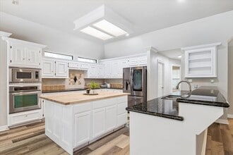 23818 Pin Oak Dr in Spring, TX - Building Photo - Building Photo