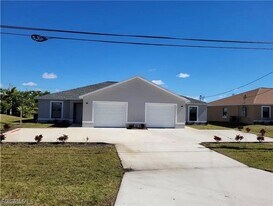 252 SW 3rd St in Cape Coral, FL - Building Photo