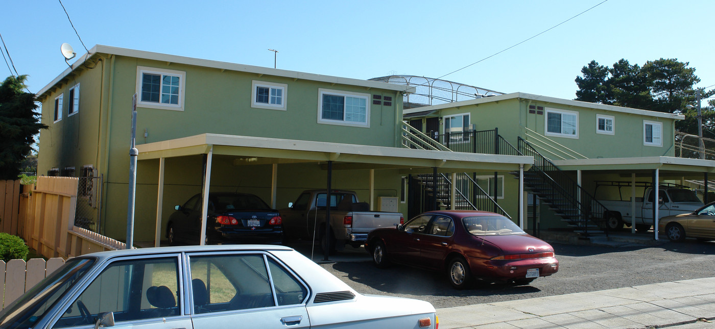 3227-3233 Ohio Ave in Richmond, CA - Foto de edificio