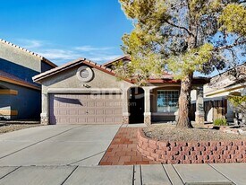 8340 Spruce Meadows Ave in Las Vegas, NV - Building Photo