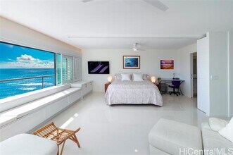 2895 Kalakaua Ave in Honolulu, HI - Building Photo - Building Photo