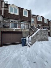 7 Sandhurst Cir in Toronto, ON - Building Photo - Building Photo