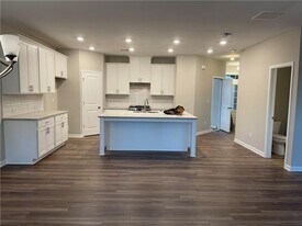 500 Duval Dr in Alpharetta, GA - Building Photo