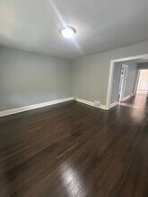2134 W Lincoln Ave, Unit 2134 w Lincoln ave in Milwaukee, WI - Building Photo - Building Photo
