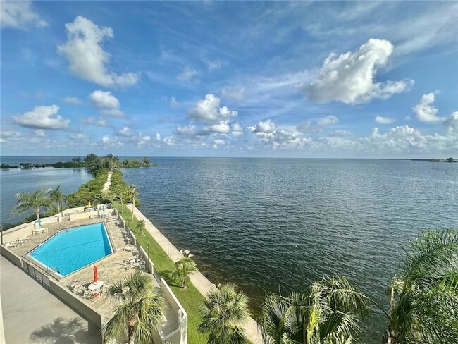 6035 Sea Ranch Dr
