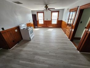 152 Maple St in Manchester, NH - Building Photo - Building Photo