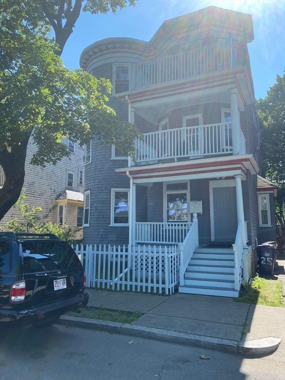 property at 25 Wainwright St