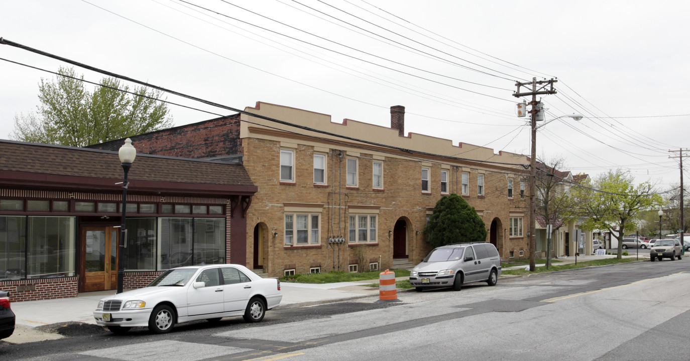 718-726 W Maple Ave in Merchantville, NJ - Building Photo