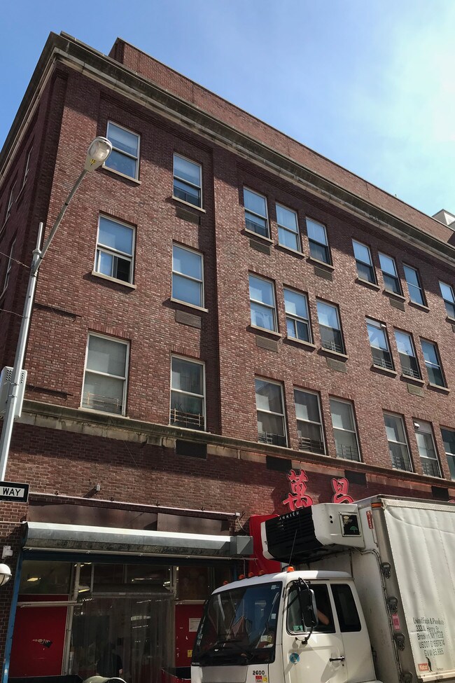 The Royal Elizabeth Apartments New York, NY Apartments For Rent